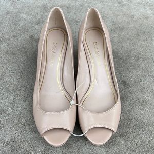 Enzo Angiolini Eagelabelle Nude Leather Peep Toe Heels Size 7W